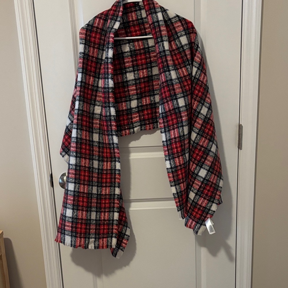 Old Navy Red and Black Plaid Scarf